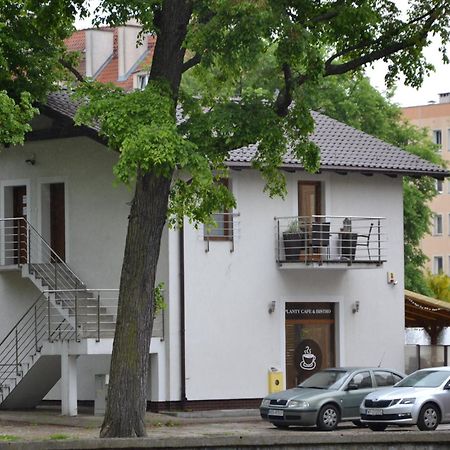 Apartament W Parku Planty Lägenhet Elblag Exteriör bild